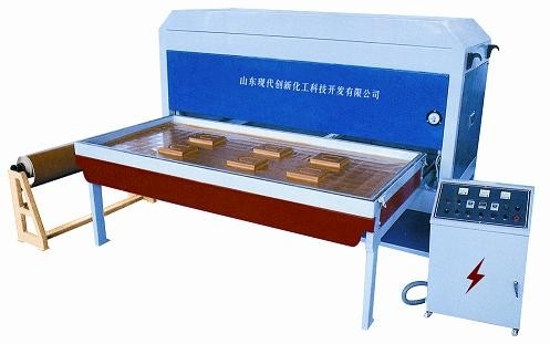 Compacte structuur Automatisering Controle Vacuümvormende machine voor plastic absorberend bord