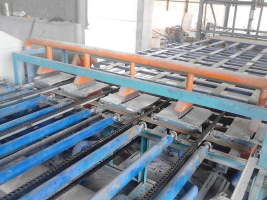 Straw Color Wave Roof Tile Making Machine voor Mgo / Mgcl / Glasvezel Mesh Raw Material