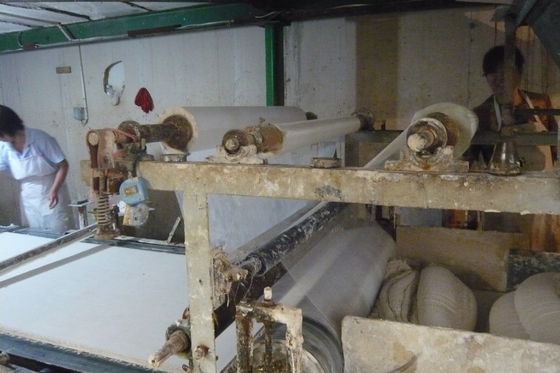 Sandwichpaneel Mgo-dakvormende machine met extruderproces