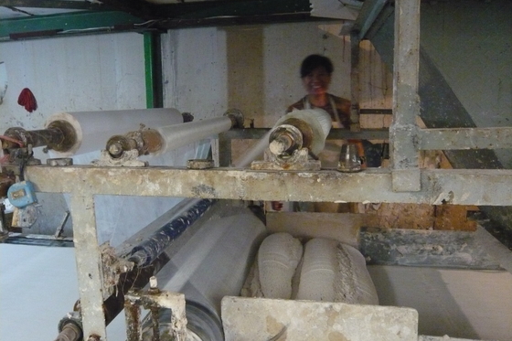 Sandwichpaneel Mgo-dakvormende machine met extruderproces