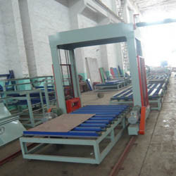 GRC Board Door Press Machine, Automatische MgO Sandwich Panel Maker