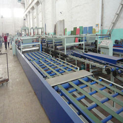 Doormachines voor het maken van EPS-wandplaten met een productiecapaciteit van 150 platen