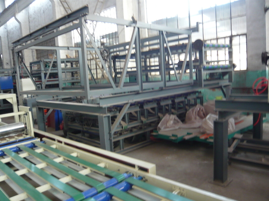Machines voor de vervaardiging van deuren van vezelcement met dubbelrol-extruderingstechnologie