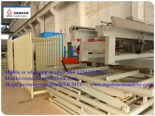 Breedte 1300mm het Comité die van de Magnesiumoxidemuur Machine met Schroeftransportband maken